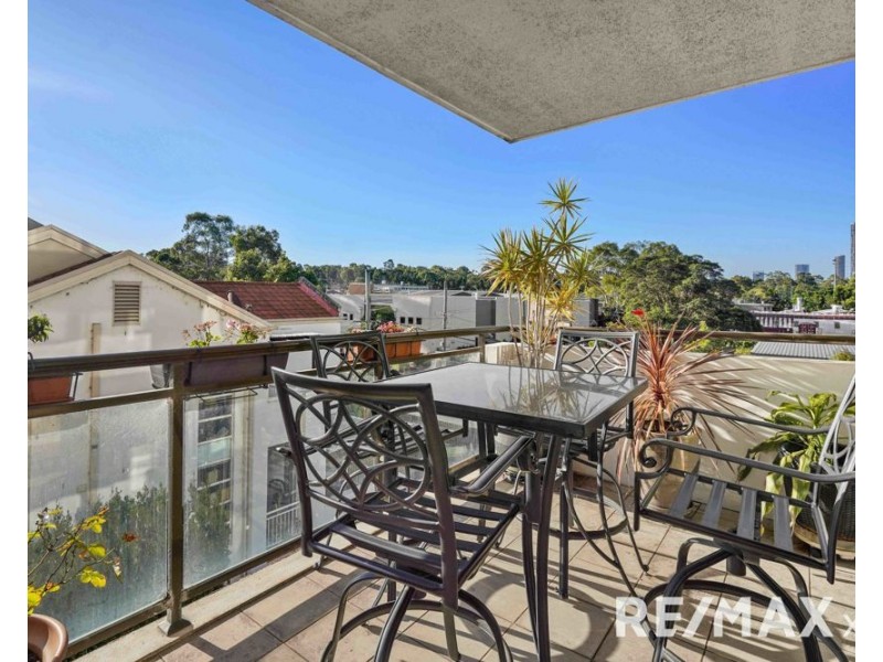 301/10 Refractory Court, Holroyd NSW 2142