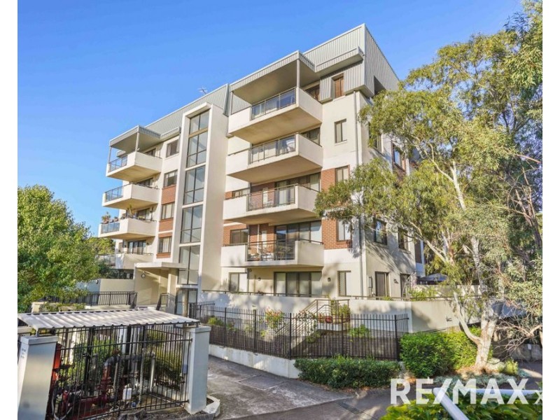 301/10 Refractory Court, Holroyd NSW 2142
