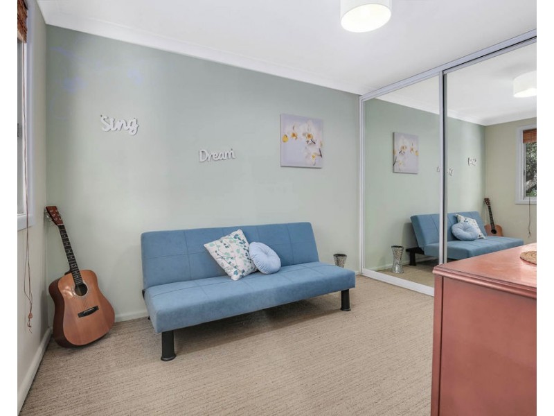 1 Highland Avenue, Toongabbie NSW 2146