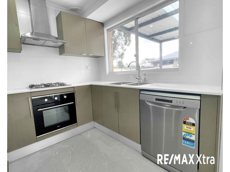 1 Carpenter Place, Minchinbury NSW 2770