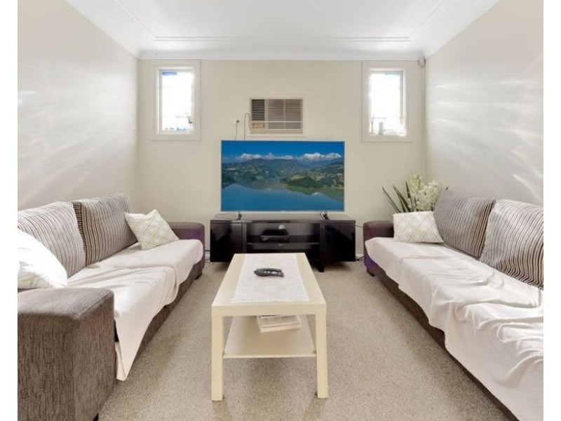 35 Euroka Street, Ingleburn NSW 2565