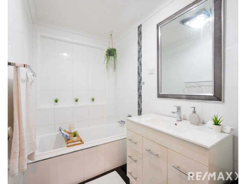 13 Benalla Crescent, Marayong NSW 2148