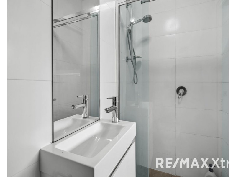 2/58 Canberra Street, Oxley Park NSW 2760