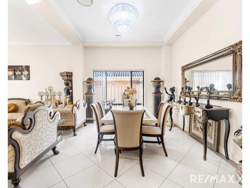 145 Welling Drive, Mount Annan NSW 2567