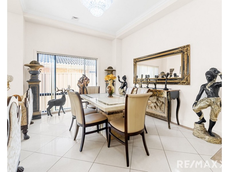 145 Welling Drive, Mount Annan NSW 2567