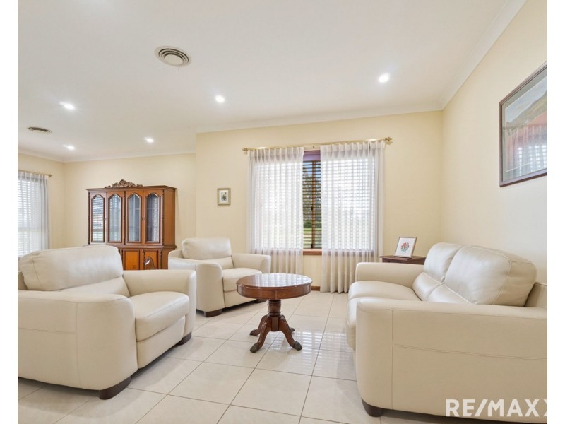 3 Centenary Place, Catherine Field NSW 2557