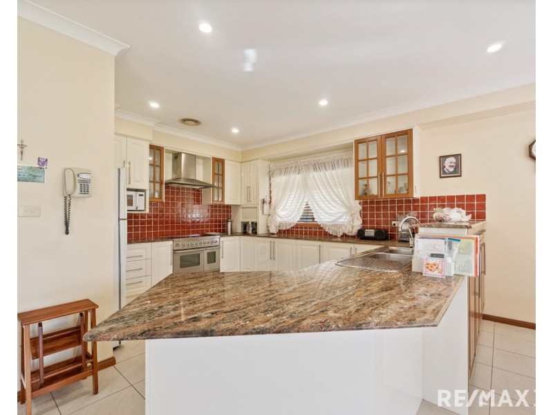 3 Centenary Place, Catherine Field NSW 2557