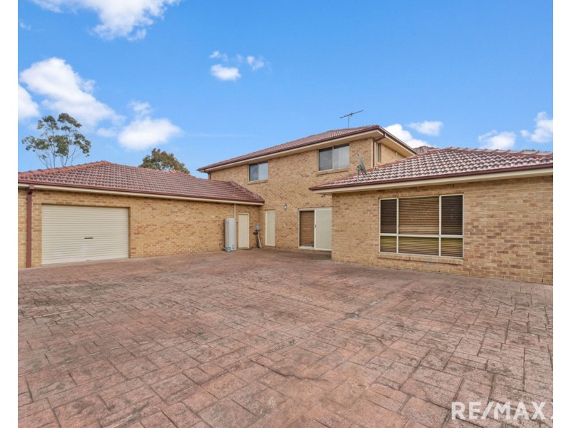 3 Centenary Place, Catherine Field NSW 2557