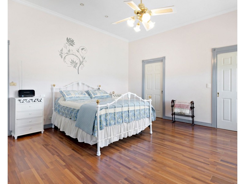 20 Curtis Lane, Catherine Field NSW 2557