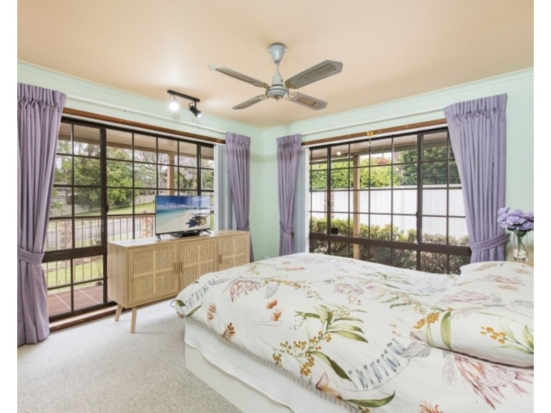 8 Fourth Street, Seahampton NSW 2286