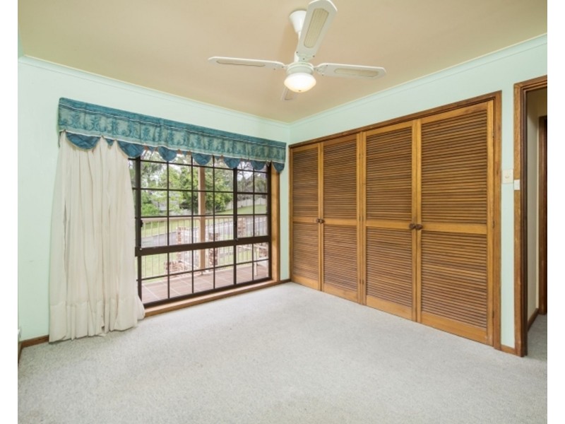 8 Fourth Street, Seahampton NSW 2286