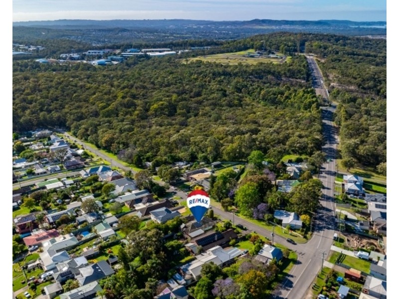 8 Fourth Street, Seahampton NSW 2286