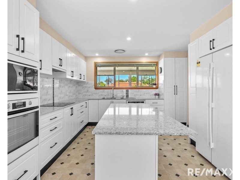 49 Mimosa Road, Bossley Park NSW 2176