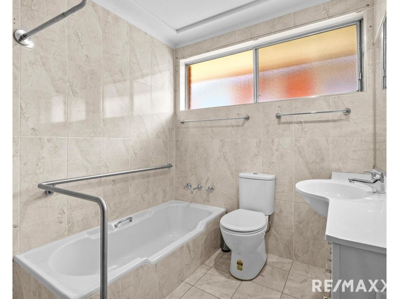 49 Mimosa Road, Bossley Park NSW 2176