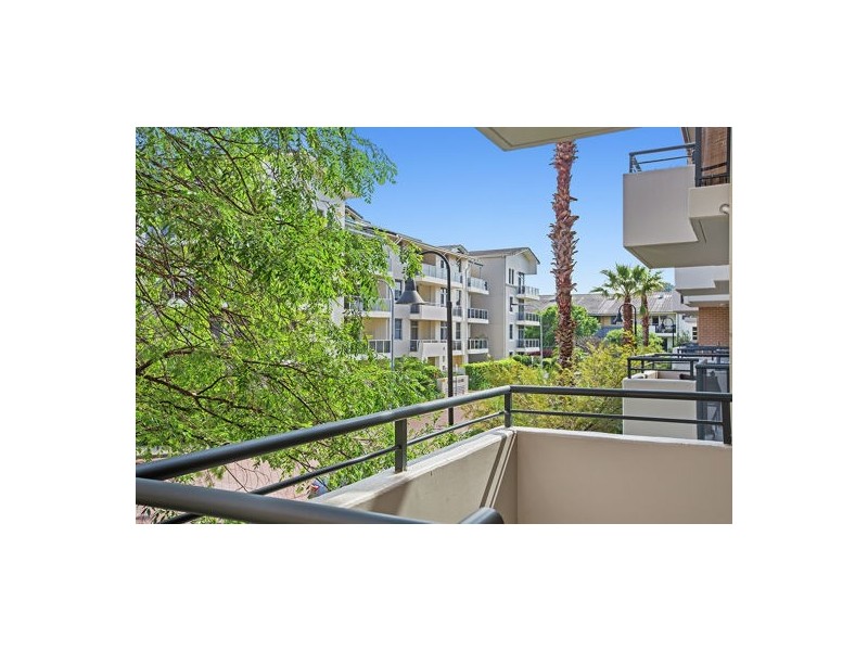 176/4 Dolphin Close, Chiswick NSW 2046