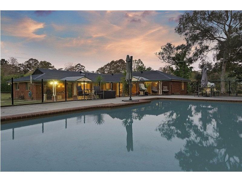 1 Archer Lane, Windsor Downs NSW 2756