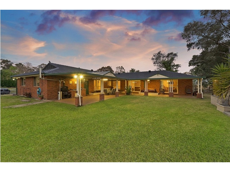 1 Archer Lane, Windsor Downs NSW 2756