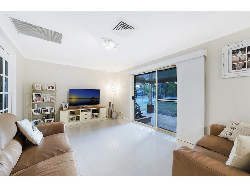 1 Archer Lane, Windsor Downs NSW 2756