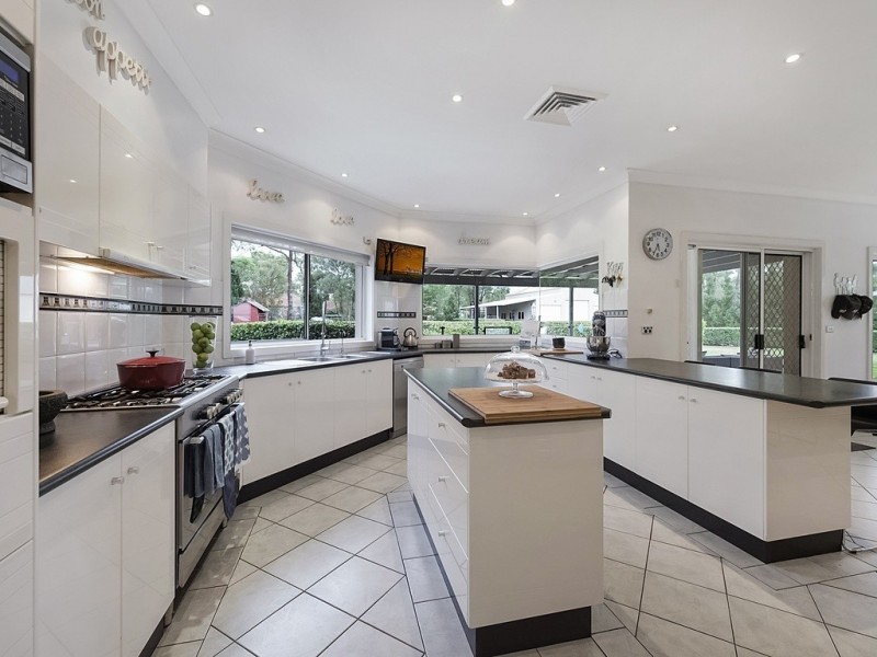 88 Willeroo Drive, Windsor Downs NSW 2756