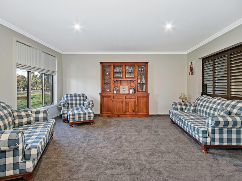 354 Coobah Road, East Kurrajong NSW 2758