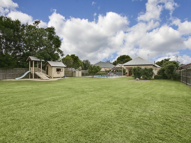 27 Hawkesbury Street, Pitt Town NSW 2756