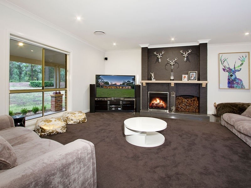 2 Nutwood Lane, Windsor Downs NSW 2756