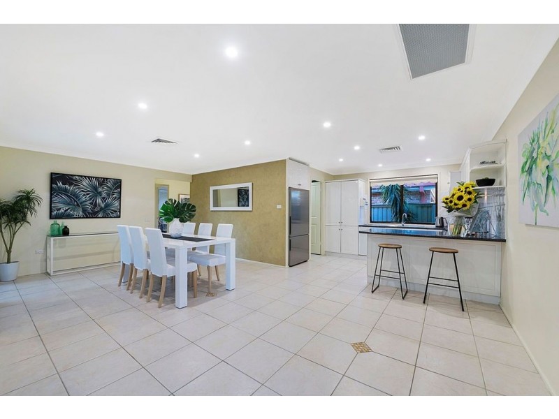 4 Fiaschi Place, South Windsor NSW 2756