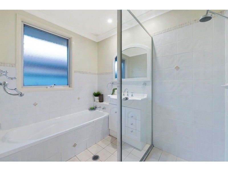 4 Fiaschi Place, South Windsor NSW 2756