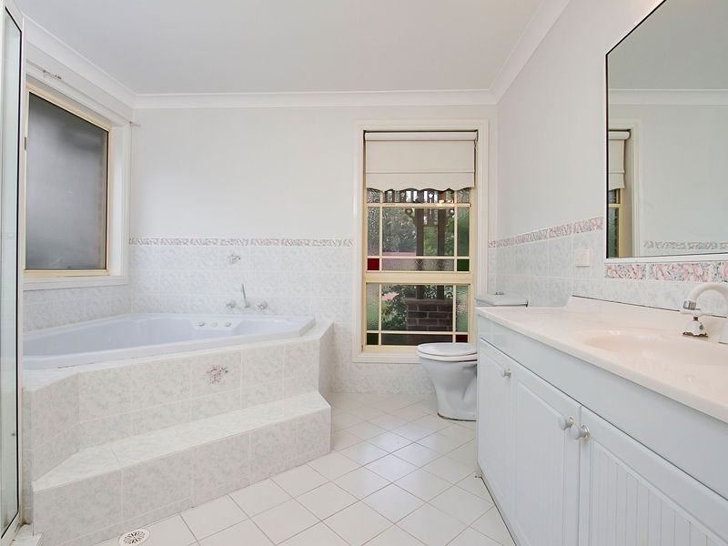 32 Barkly Drive, Windsor Downs NSW 2756