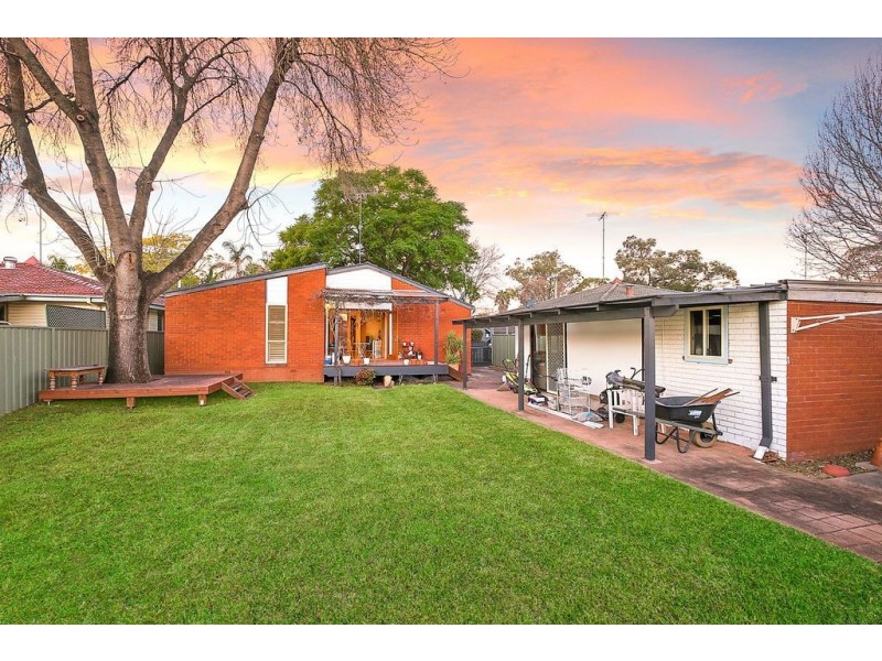 19 Town Street, Richmond NSW 2753