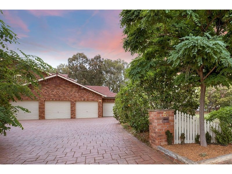 63 Wavehill Avenue, Windsor Downs NSW 2756