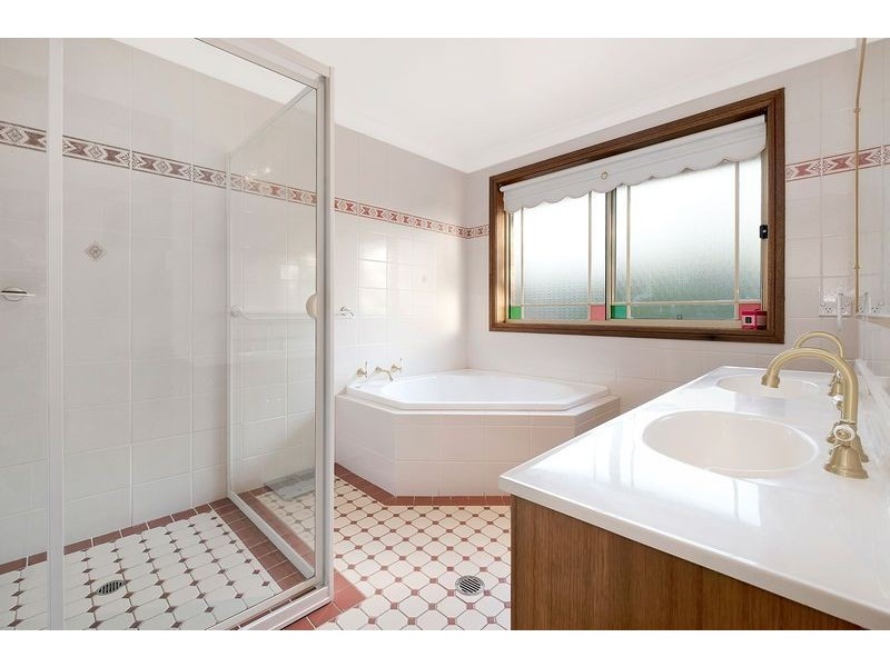 63 Wavehill Avenue, Windsor Downs NSW 2756