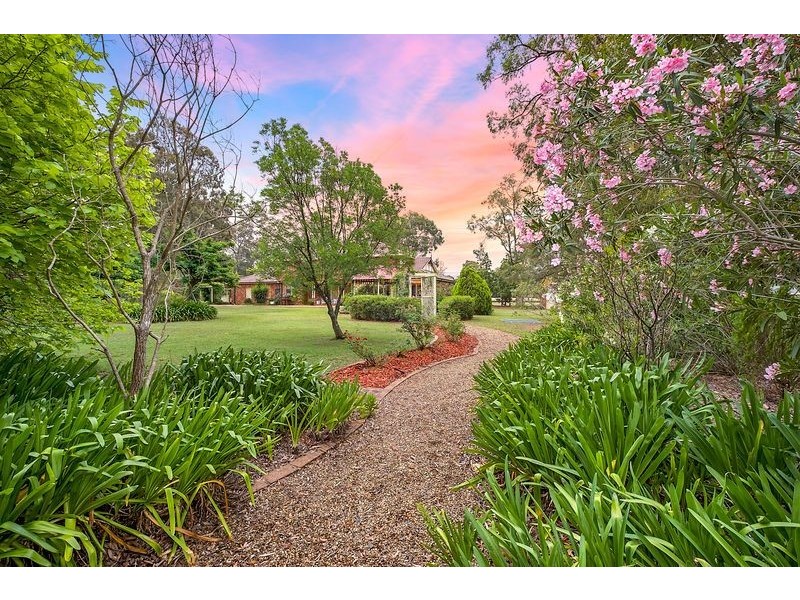 63 Wavehill Avenue, Windsor Downs NSW 2756