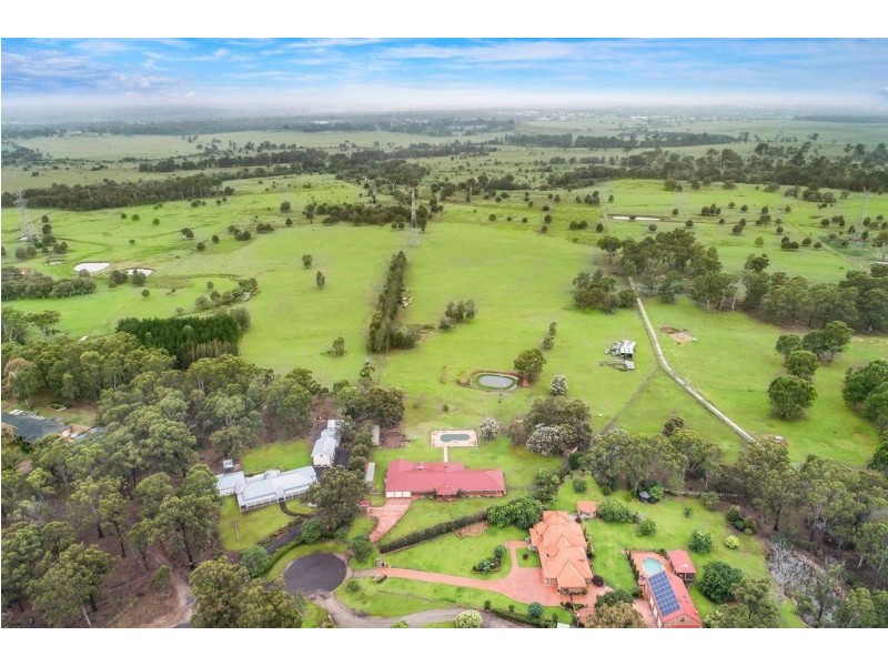 9 Avon Place, Windsor Downs NSW 2756 One Agency Hawkesbury / Rouse