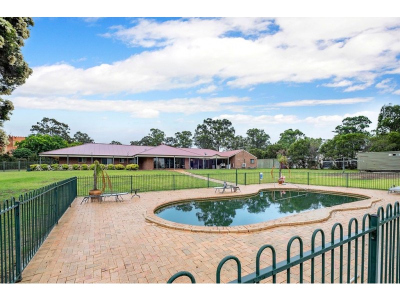 9 Avon Place, Windsor Downs NSW 2756