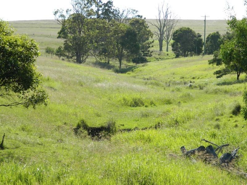 99 Byers Rd, Crows Nest QLD 4355