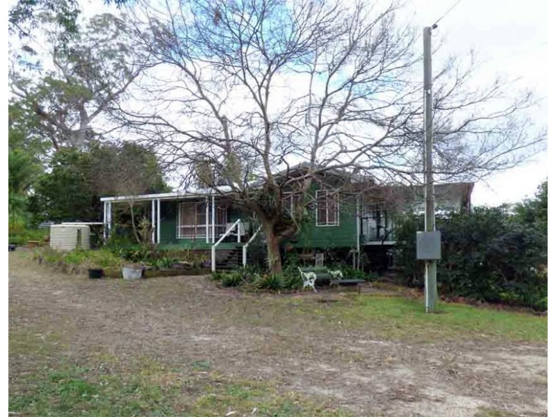 8 Pinnell Road, Crows Nest QLD 4355