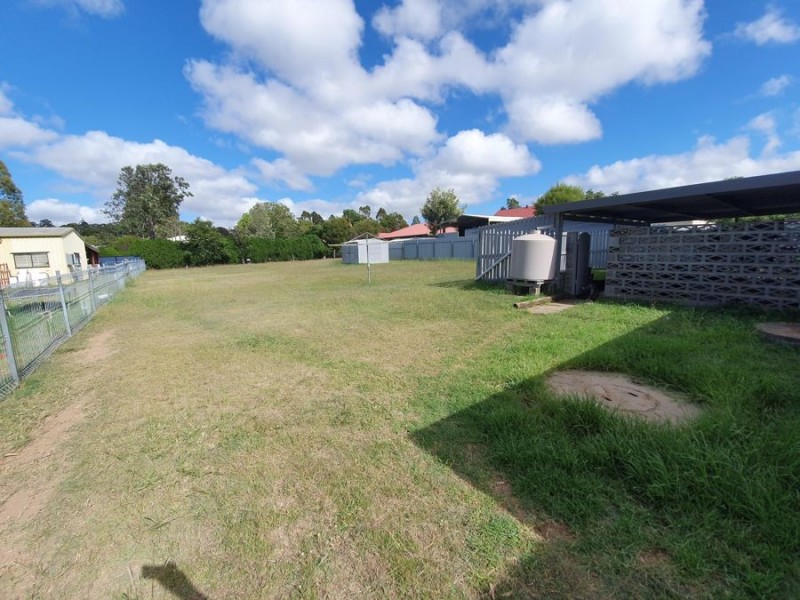 11 Grace Street, Crows Nest QLD 4355