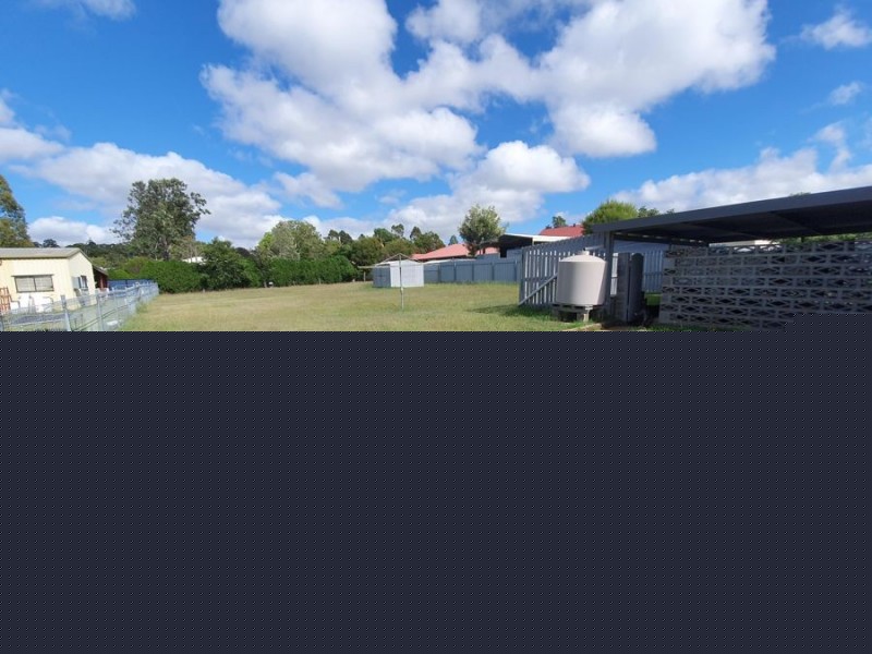 11 Grace Street, Crows Nest QLD 4355