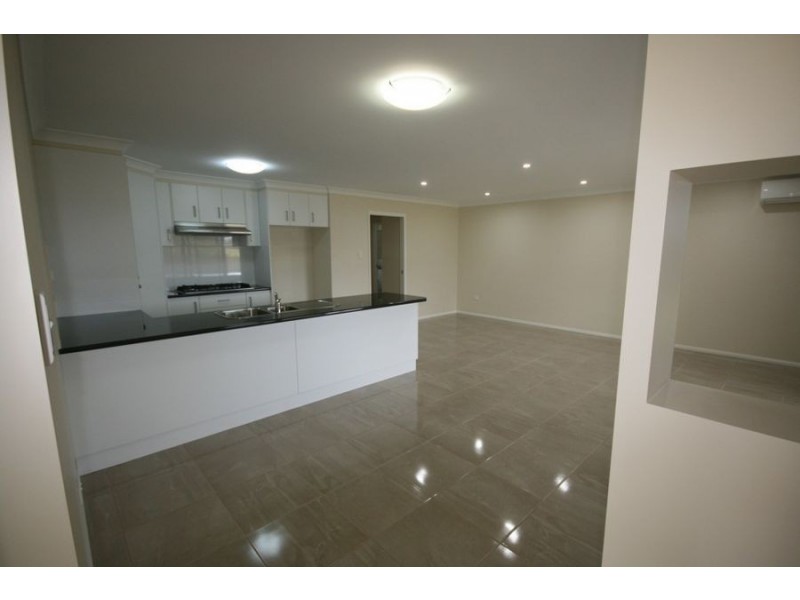 41 Naomi Drive, Crows Nest QLD 4355