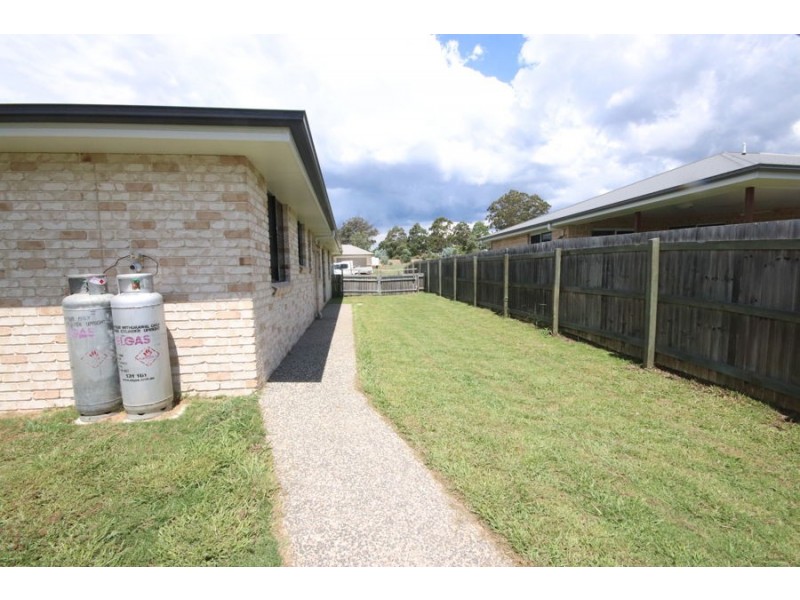 41 Naomi Drive, Crows Nest QLD 4355