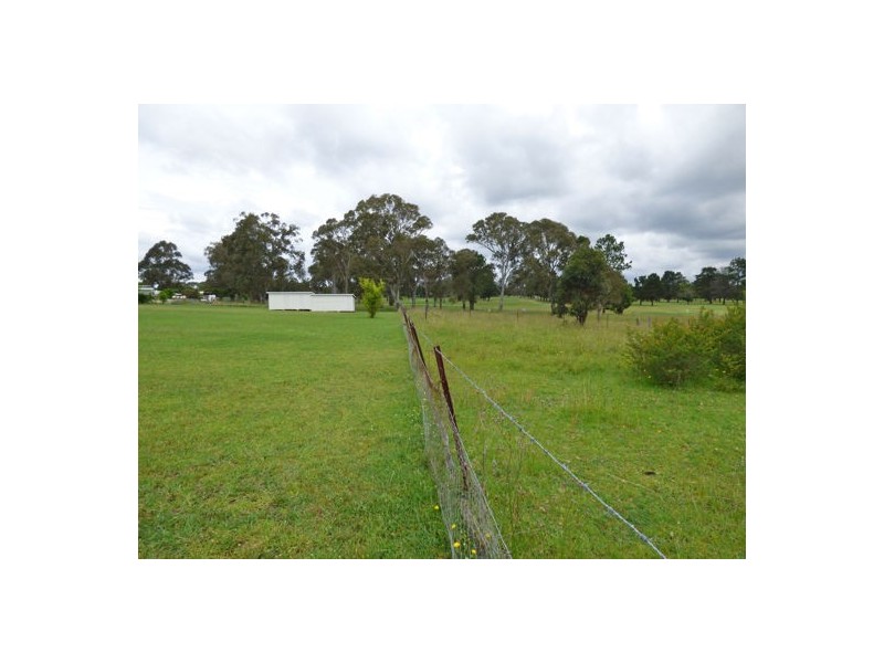 15 Park Road, Crows Nest QLD 4355