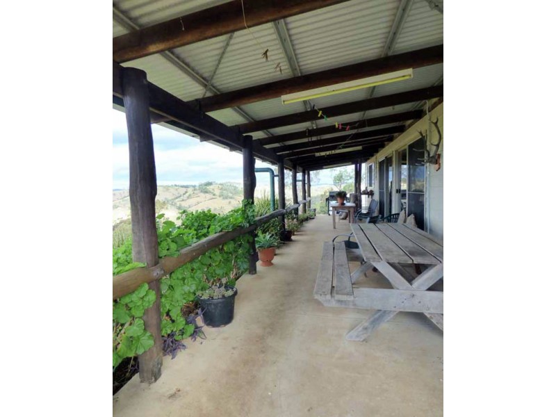 1128 Waterhole Gully Rd, Blackbutt QLD 4306