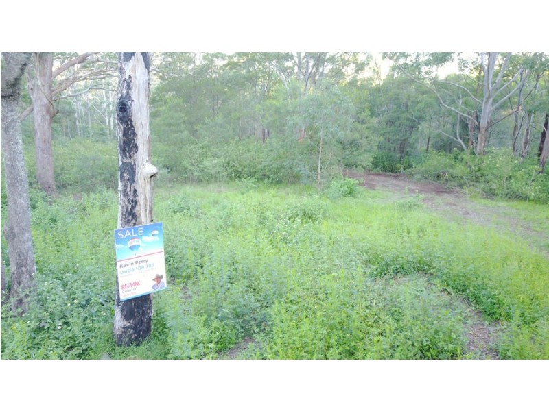 35 Saunders Road, Ravensbourne QLD 4352