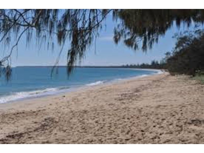 1 Grevillea Court, Woodgate QLD 4660