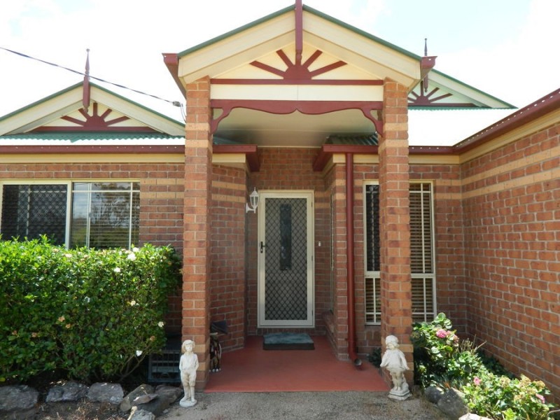 53 Fitch Rd, Crows Nest QLD 4355