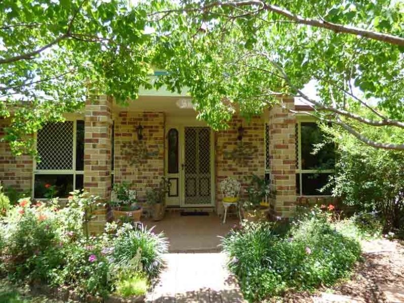 1 Lee Court, Crows Nest QLD 4355