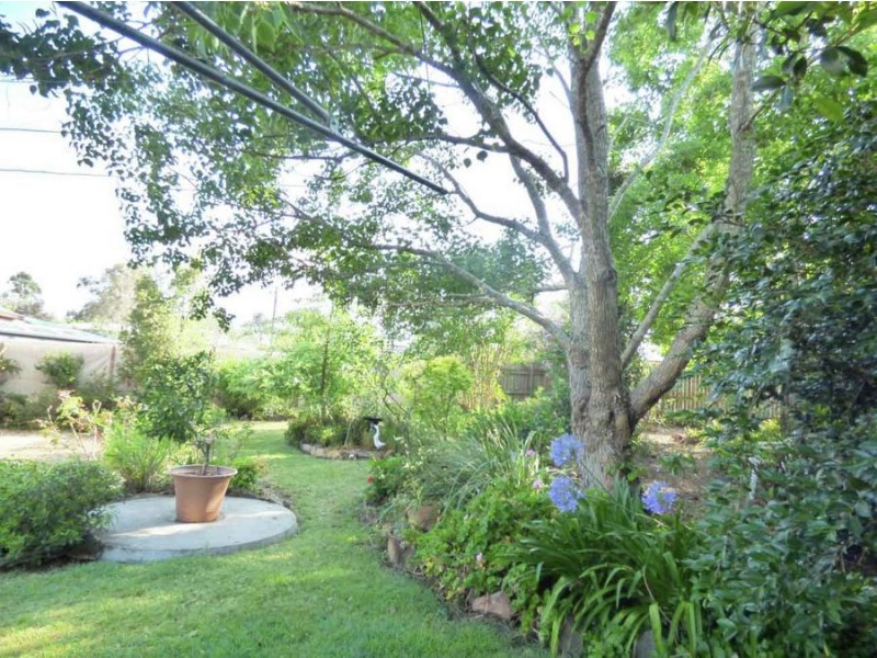 1 Lee Court, Crows Nest QLD 4355