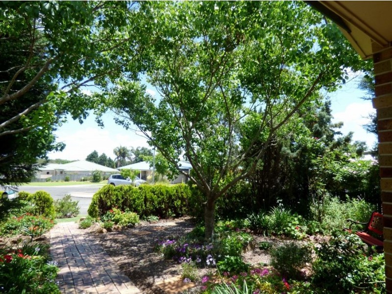 1 Lee Court, Crows Nest QLD 4355