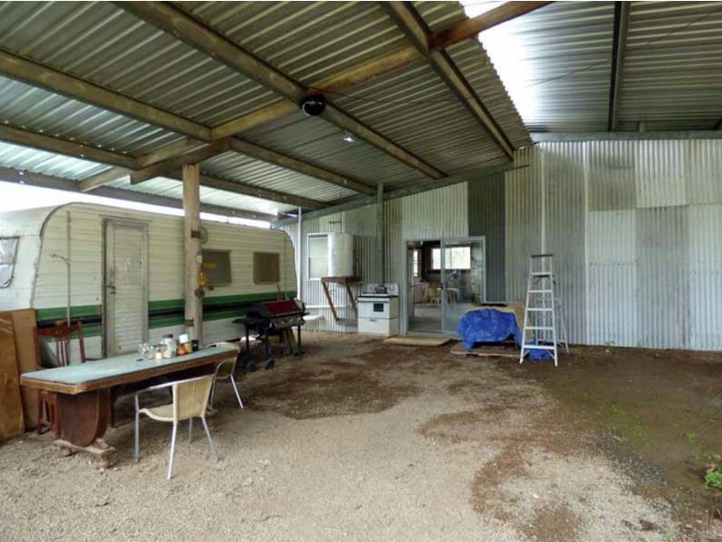 281 Dyer Road Googa Creek, Blackbutt QLD 4306